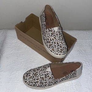 TOMS Avalon shoes